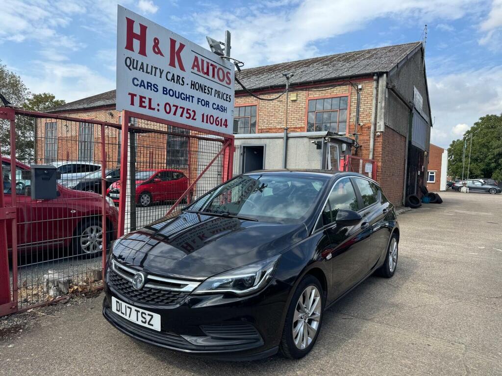Vauxhall Astra Hatchback 1.4I Tech Line Euro 6 201717 DL17TSZ Black