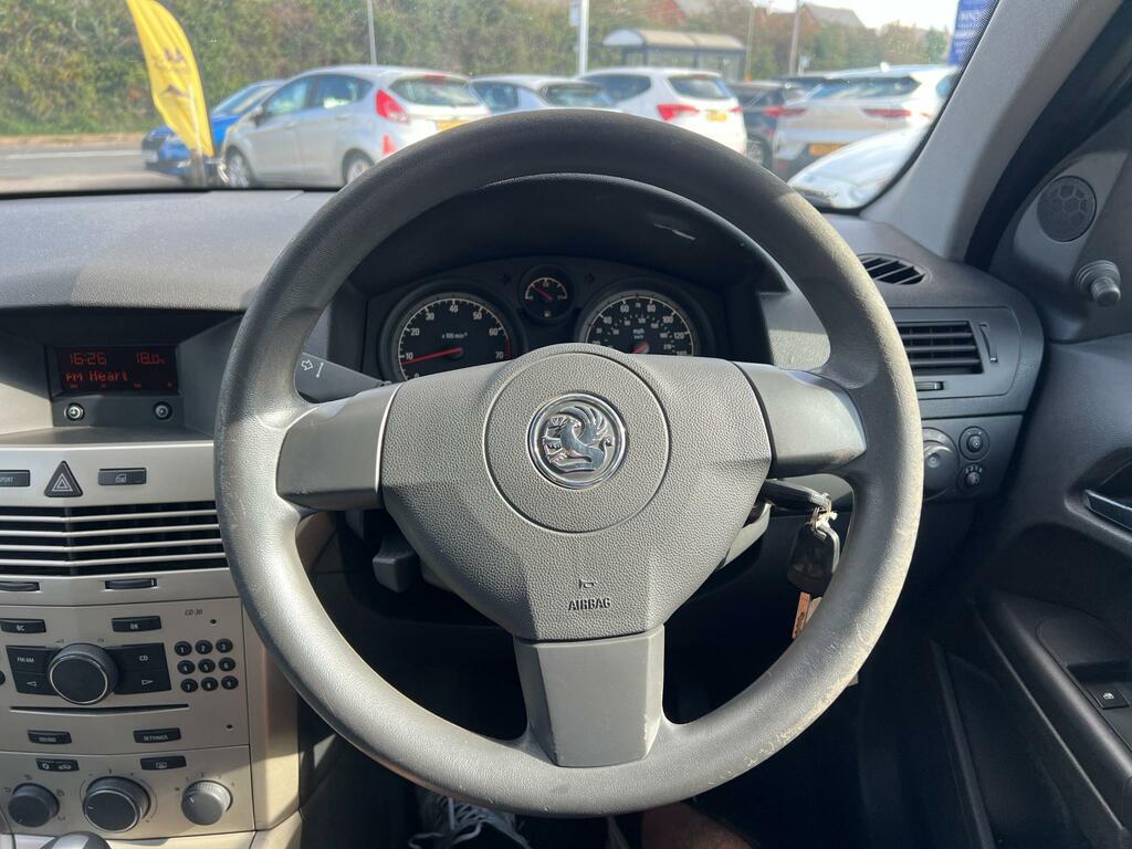 Vauxhall Astra Black #22