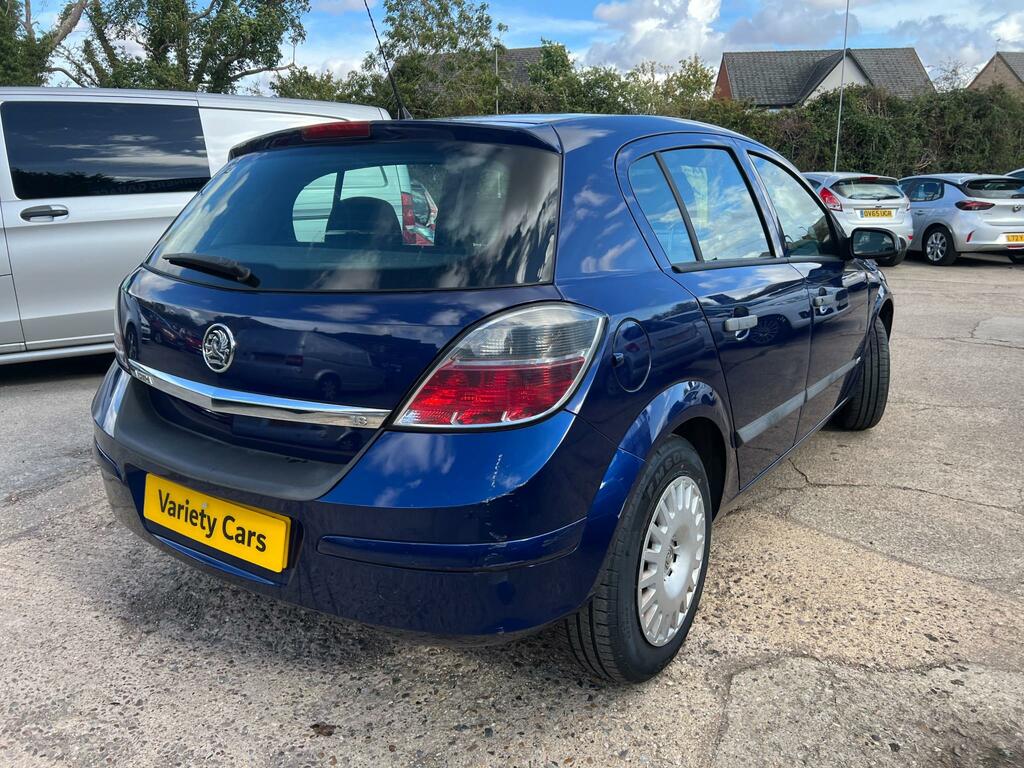 Vauxhall Astra Black #7
