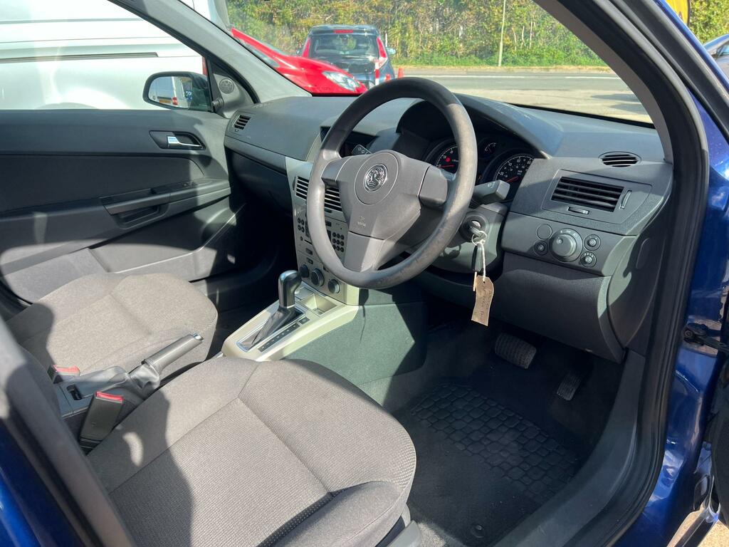 Vauxhall Astra Black #26