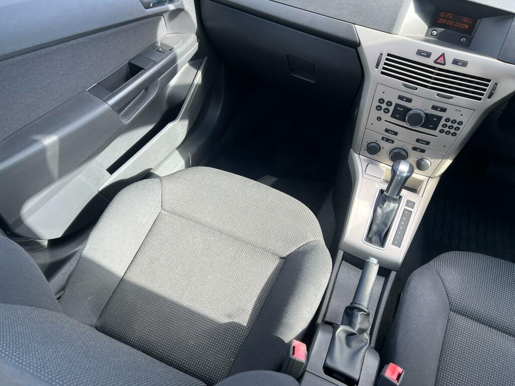 Vauxhall Astra Black #15
