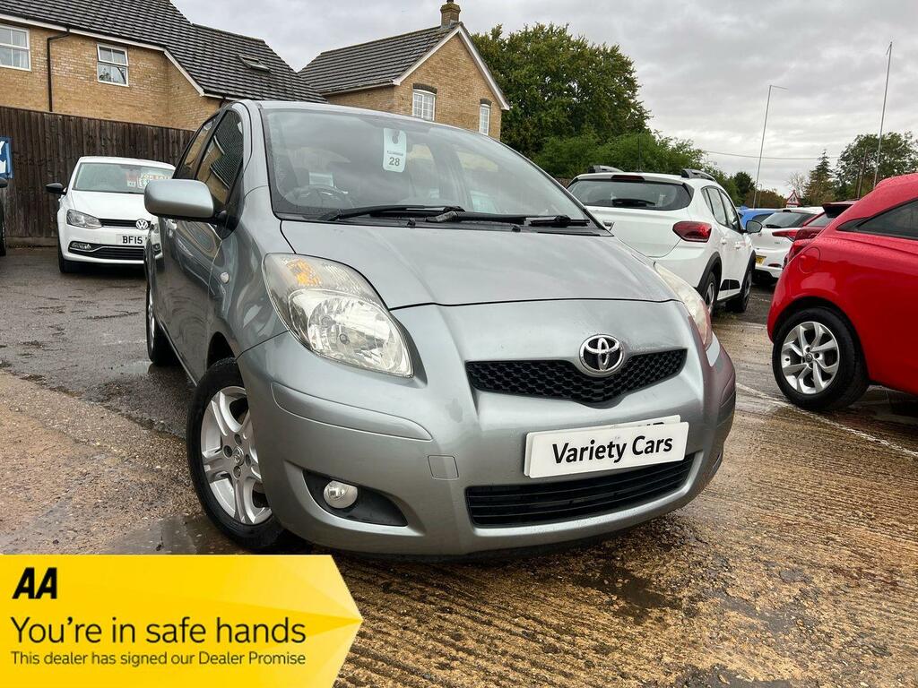 Toyota Yaris Tr Vvt-i Silver