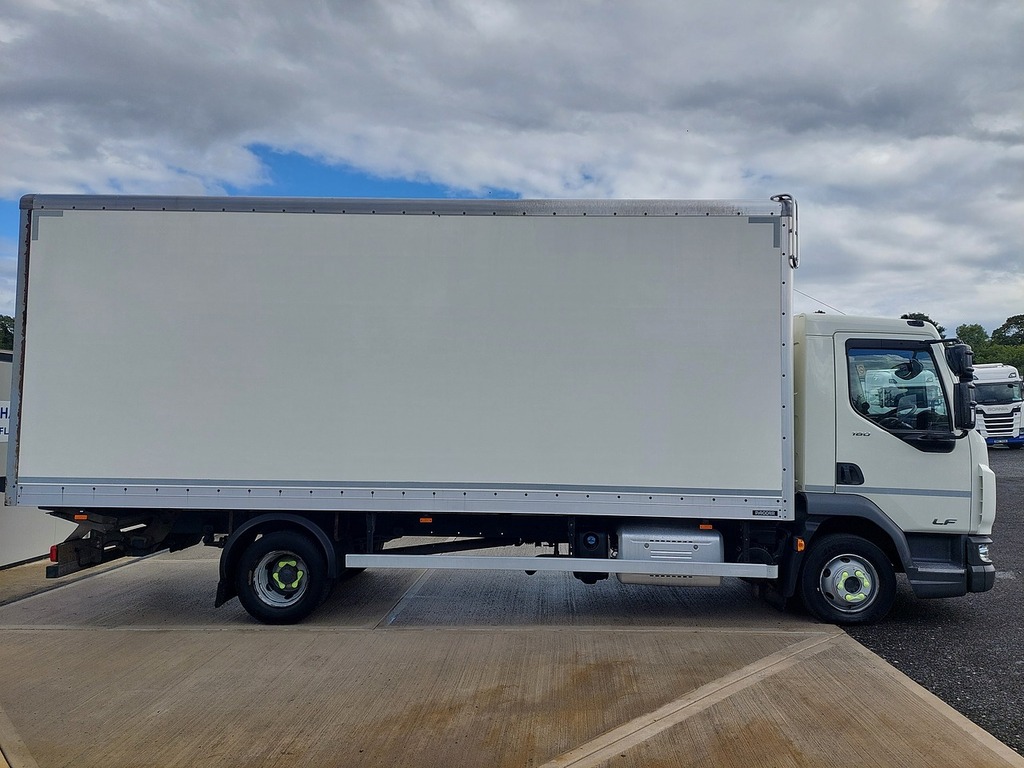 DAF All Models White #7
