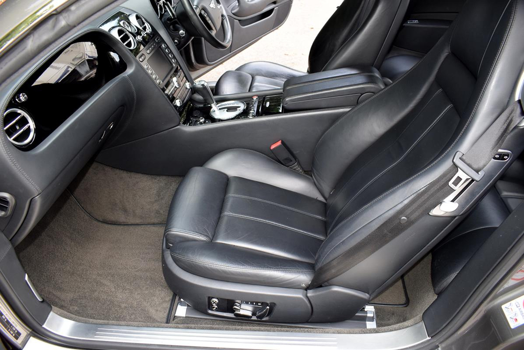 Bentley Continental Gt W12 Automatic Blue #21