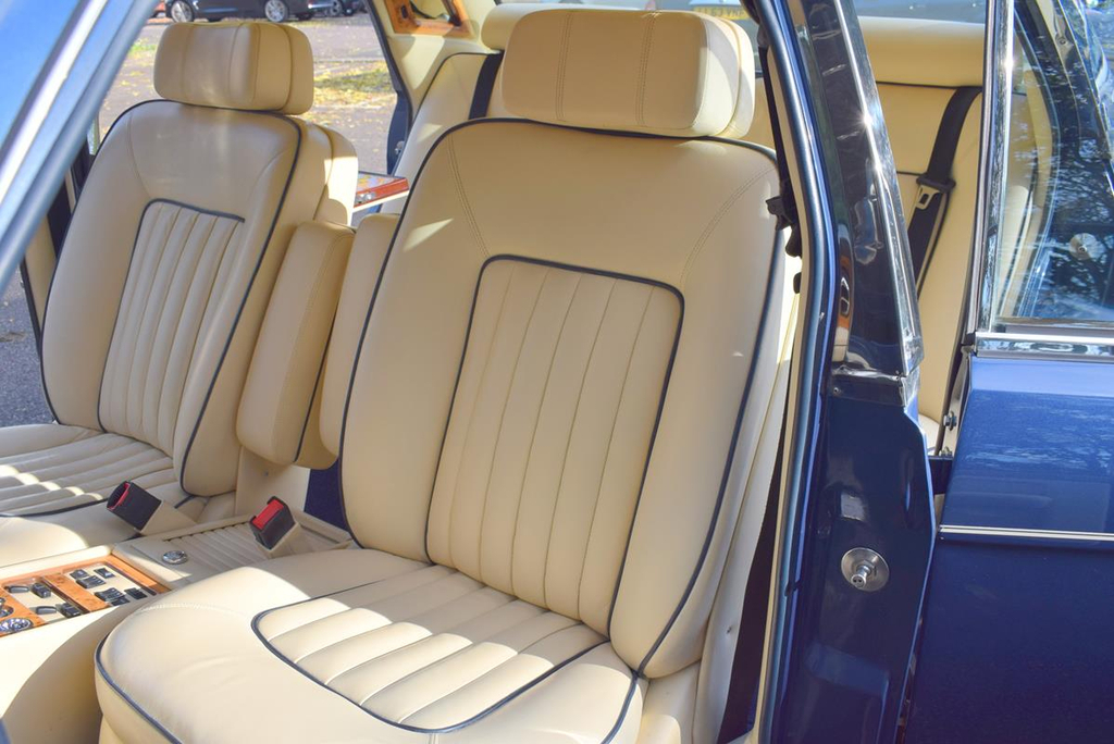 Rolls-Royce Silver Spirit II 4dr Auto Red #22