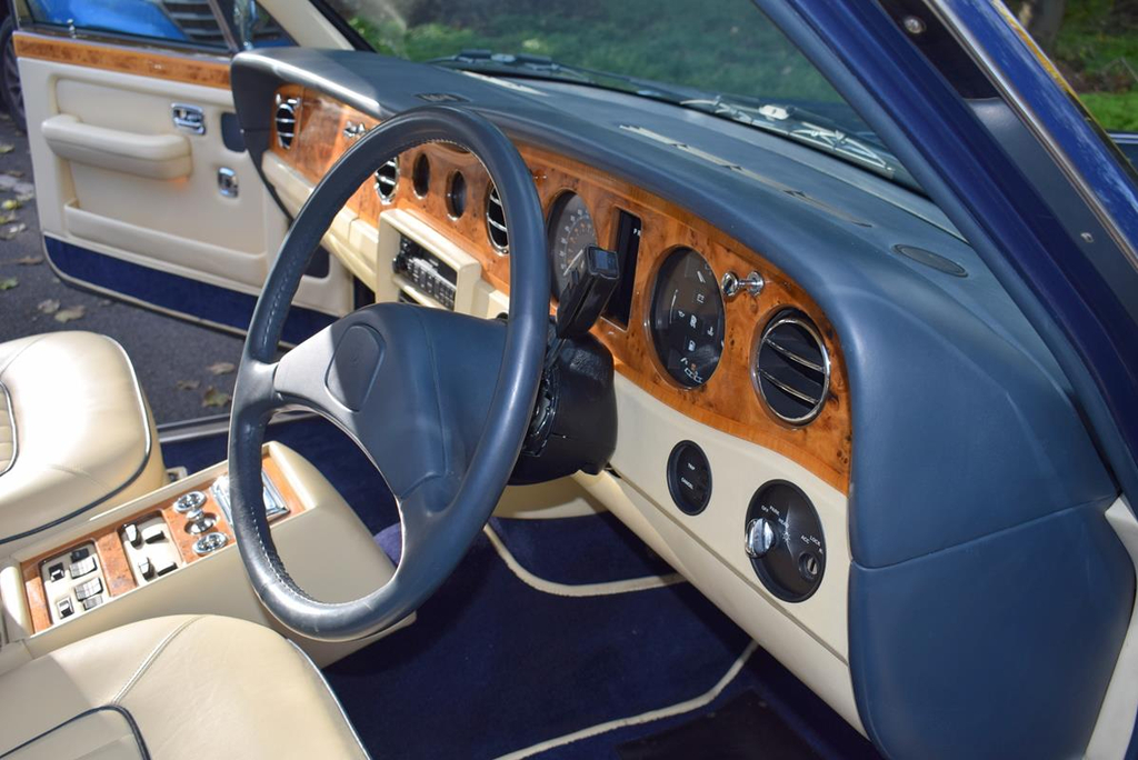 Rolls-Royce Silver Spirit II 4dr Auto Red #14