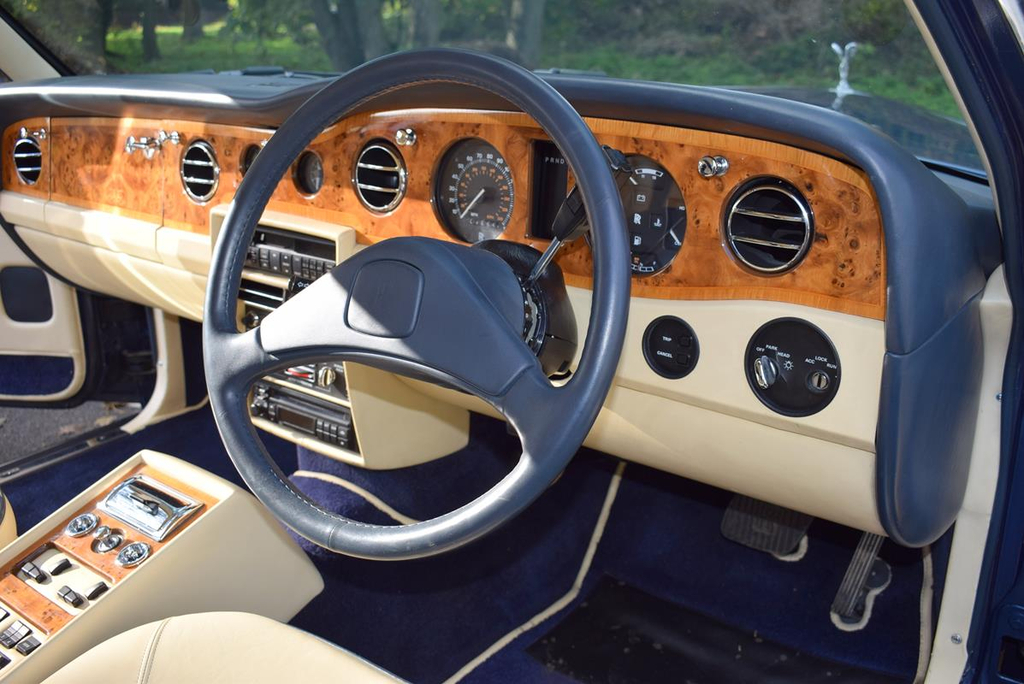 Rolls-Royce Silver Spirit II 4dr Auto Red #11