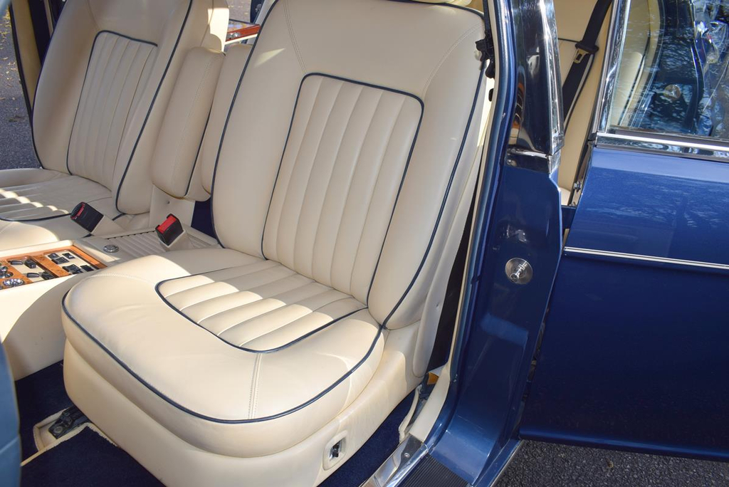 Rolls-Royce Silver Spirit II 4dr Auto Red #23