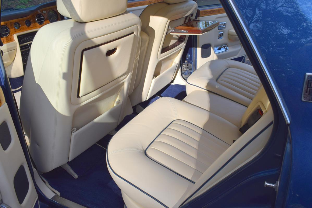 Rolls-Royce Silver Spirit II 4dr Auto Red #25