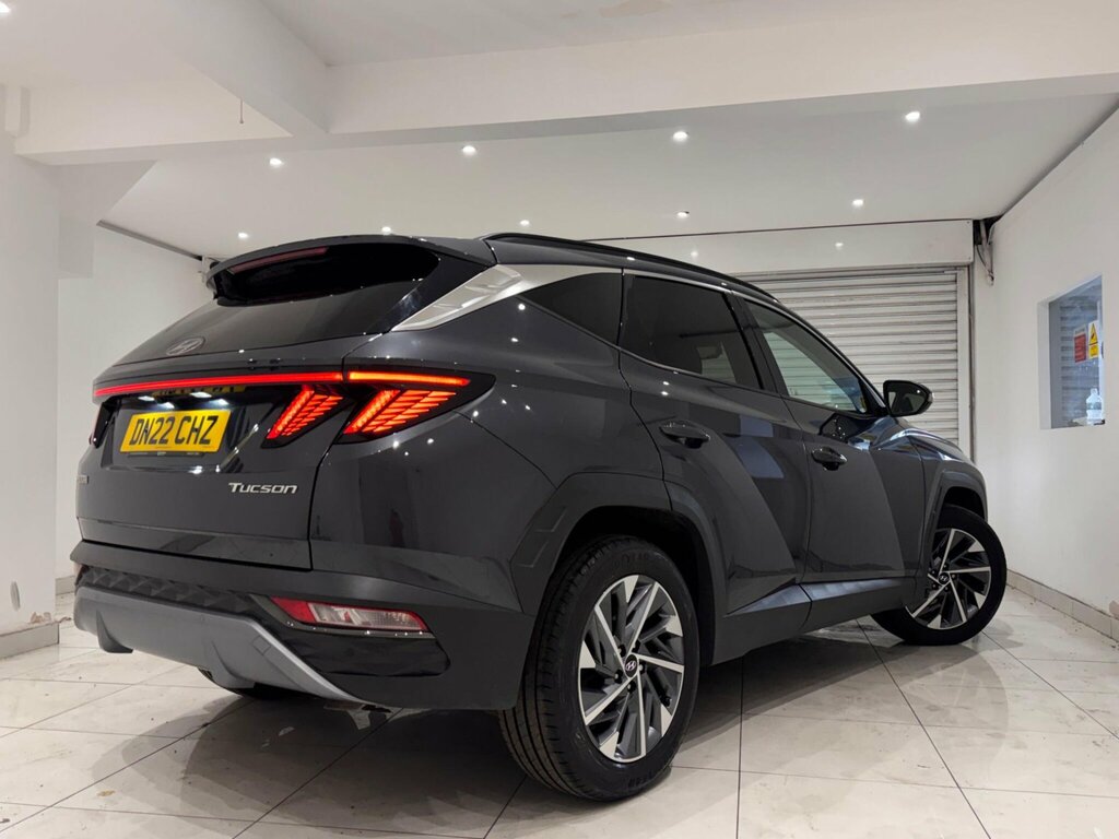 Hyundai Tucson 1.6 T-gdi Premium Euro 6 Ss Grey #2