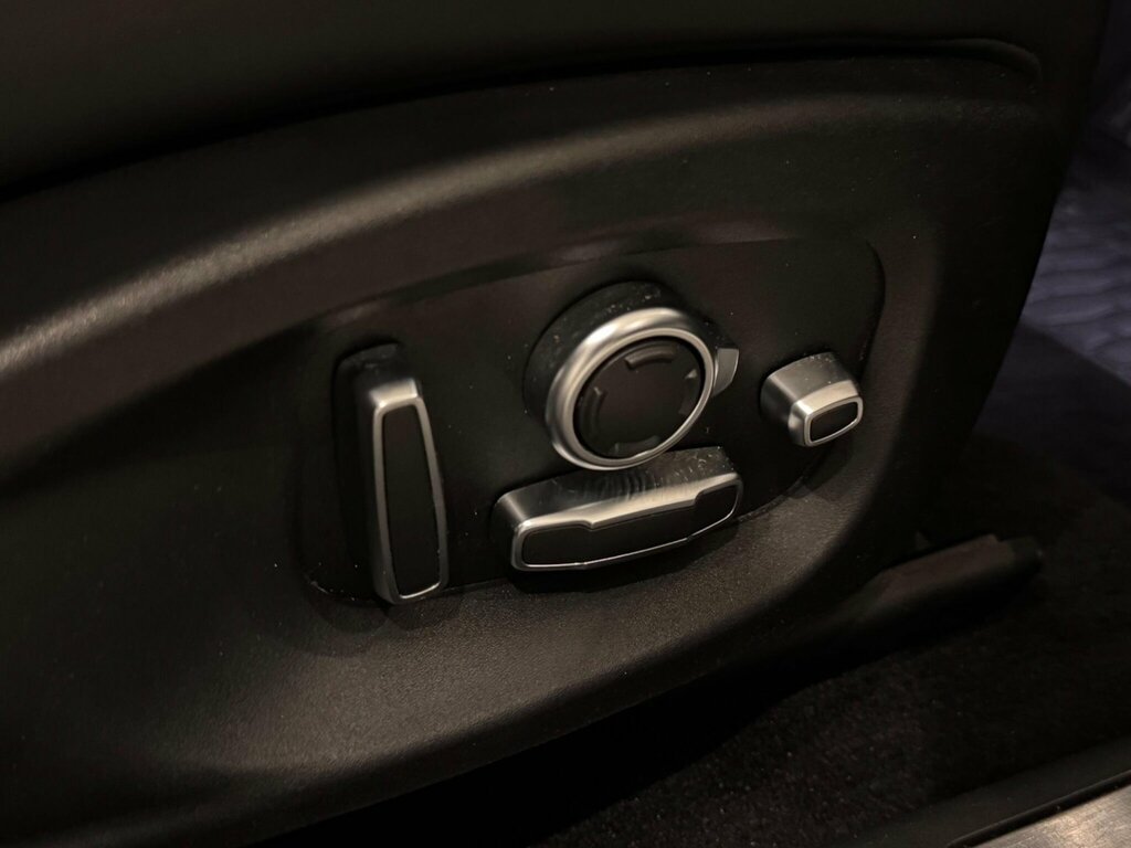 Jaguar I-Pace Hse Grey #13