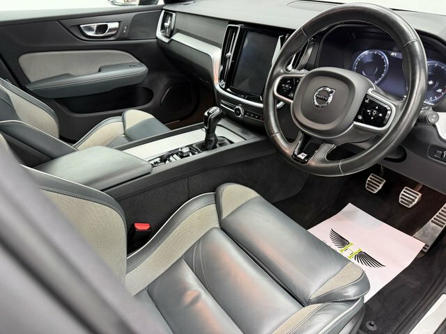 Volvo V60 2019 2.0 D4 R-design Plus Estate Grey #2