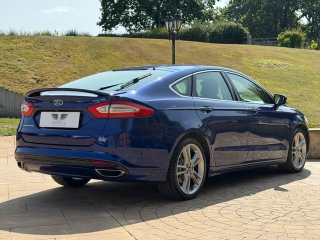 Ford Mondeo 2015 2.0 Tdci Titanium Hatchback Blue #5