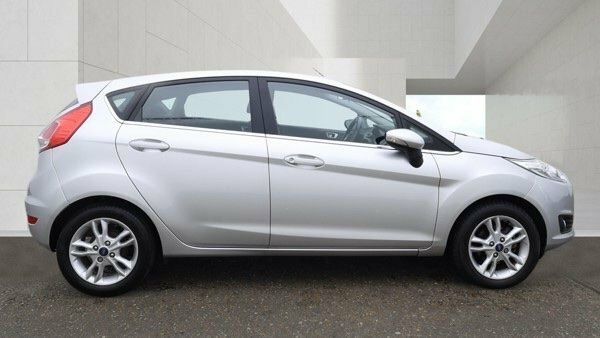 Ford Fiesta 2016 1.6 Zetec Hatchback Powershift Eur Silver #3