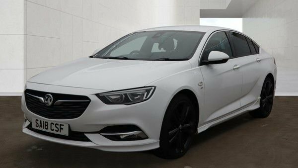 Vauxhall Insignia 2018 2.0 Turbo D Blueinjection Sri VX Line Nav Gra White #2