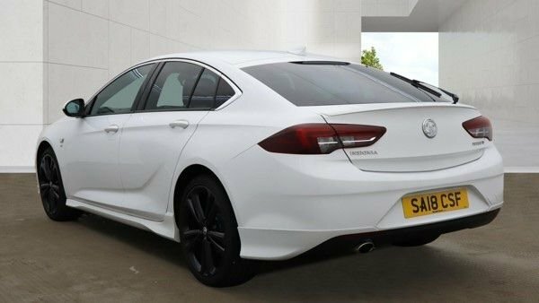Vauxhall Insignia 2018 2.0 Turbo D Blueinjection Sri VX Line Nav Gra White #5