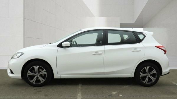 Nissan Pulsar 2017 1.2 Dig-t Acenta Hatchback White #4