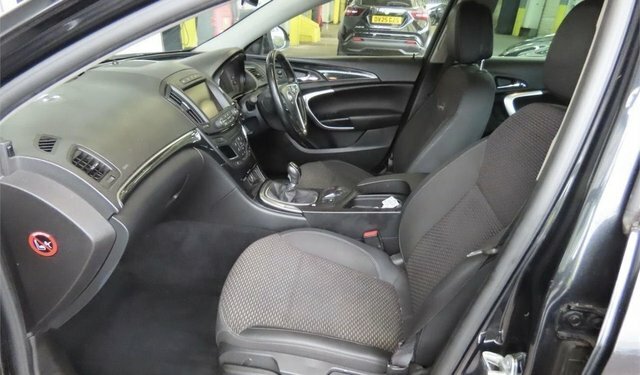 Vauxhall Insignia 2014 2.0 Cdti Ecoflex Nav Country Tourer Diese Black #2