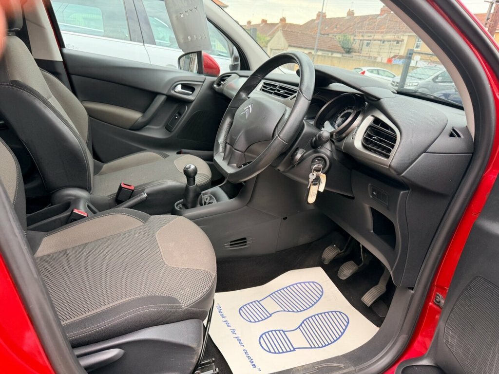 Citroen C3 1.4L Vtr WV63ZWW Red #4