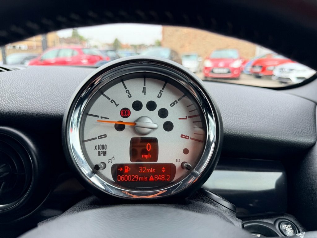 Mini Convertible 1.6L Cooper S Red #4