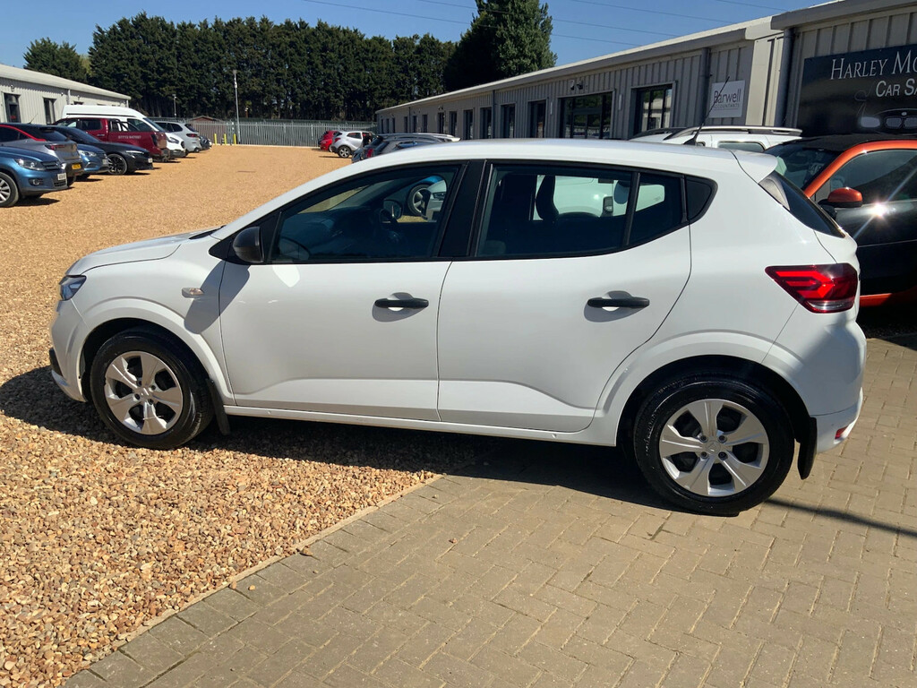 Dacia Sandero Hatchback  #2