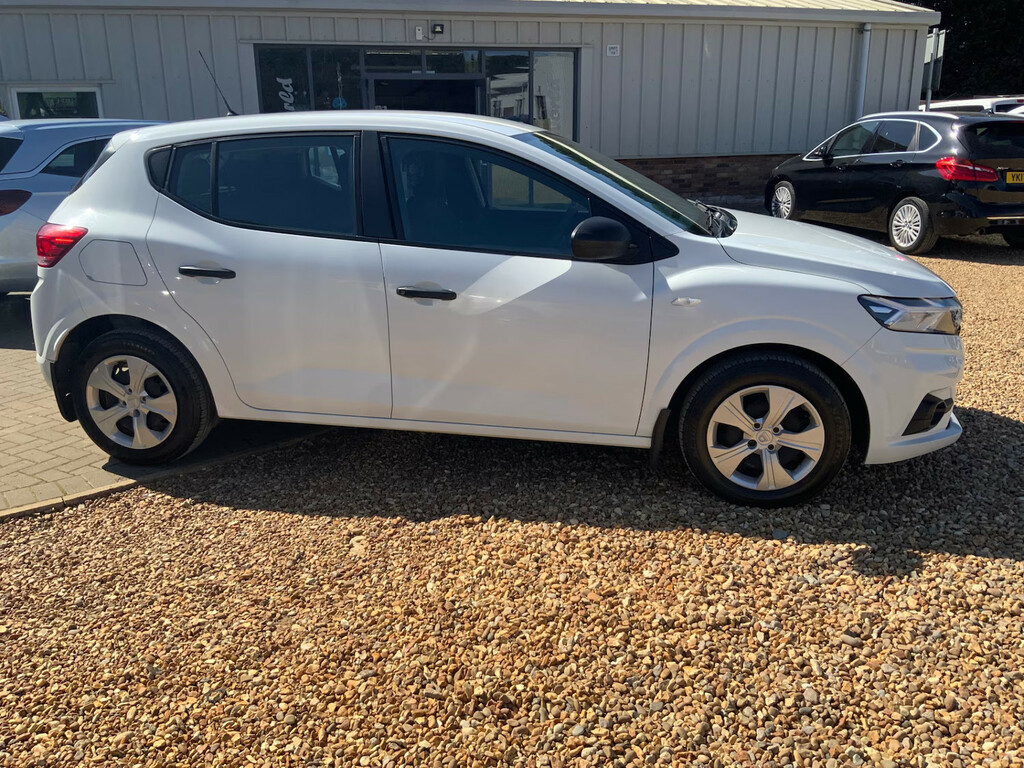 Dacia Sandero Hatchback  #3