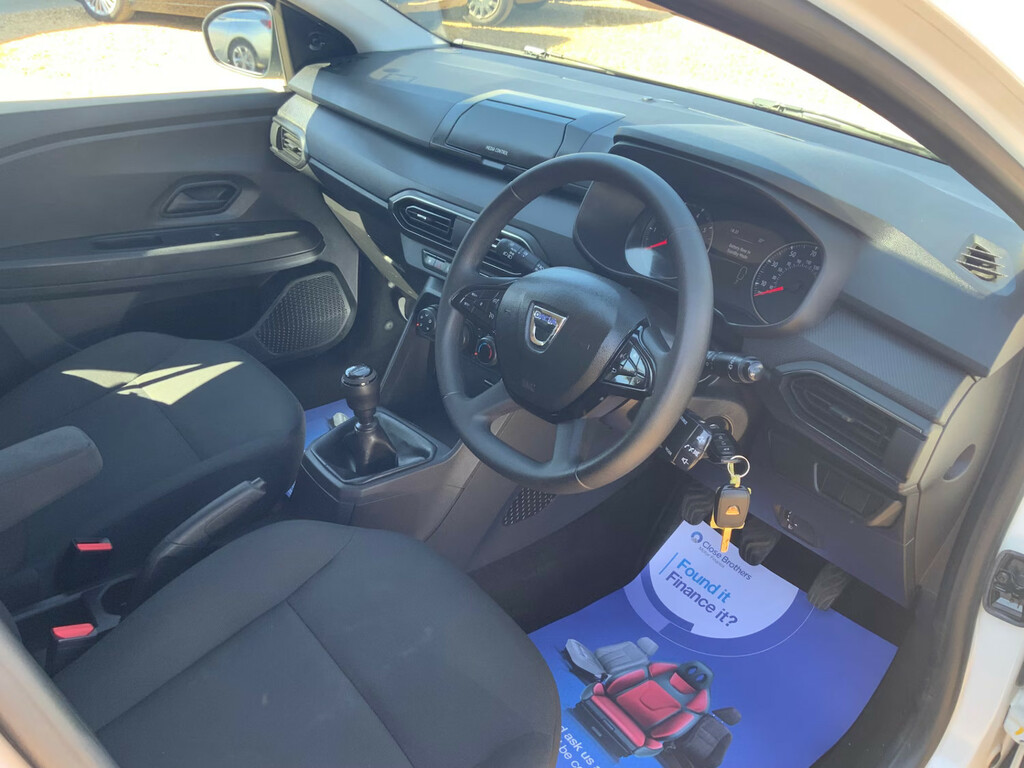 Dacia Sandero Hatchback  #8