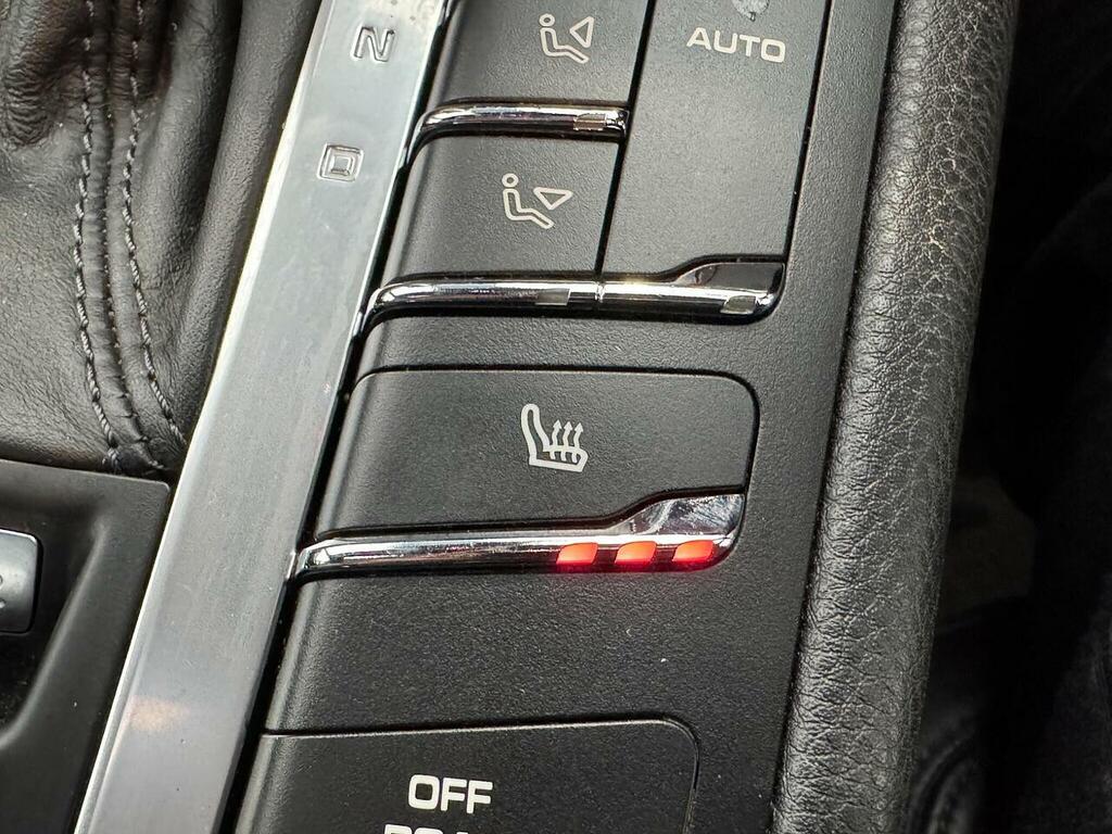 Porsche Macan #16