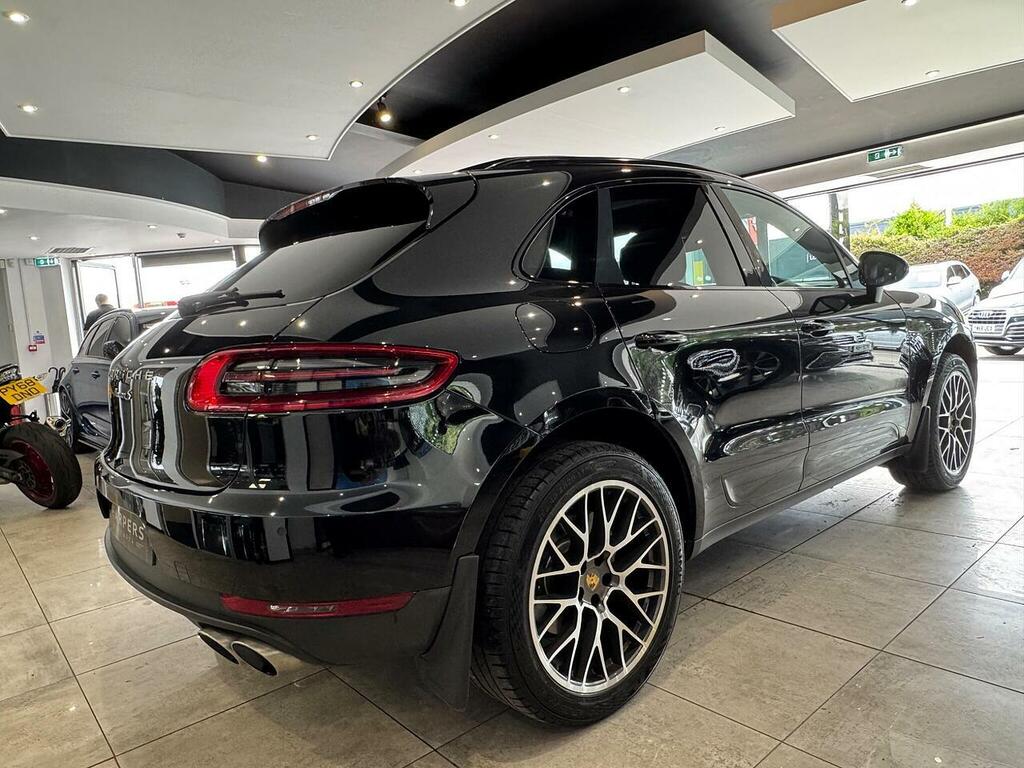 Porsche Macan #9