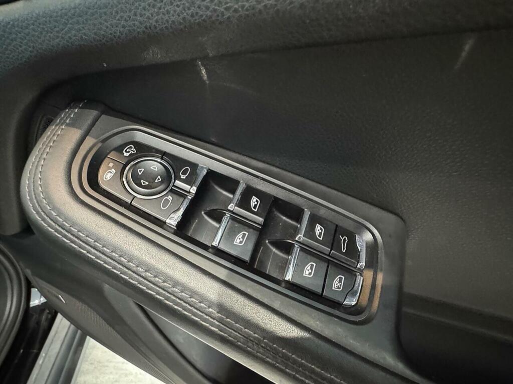 Porsche Macan #18