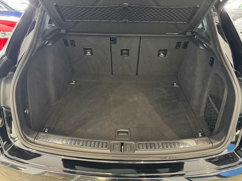 Porsche Macan #8