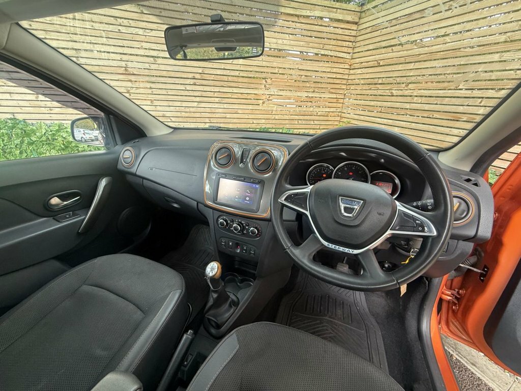 Dacia Sandero Stepway Stepway Laureate Tce White #15