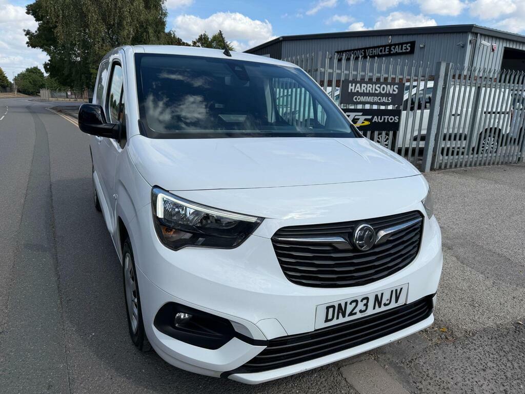Vauxhall Combo 1.5 Turbo D 2300 Pro L1 H1 Euro 6 S S White