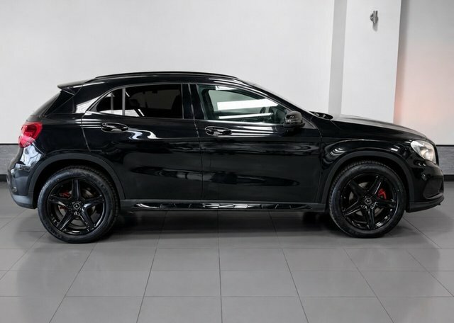 Mercedes-Benz GLA Class 2.1 Gla220d Amg Line Suv 7G-dct 4Matic DF66JZA Black #3
