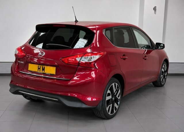 Nissan Pulsar 1.2 Dig-t Tekna Hatchback Euro 6 YN18RHA Red #2