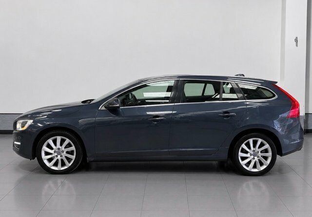 Volvo V60 2.0 D4 Se Lux Nav Estate Euro 6 LR14OKK Blue #4