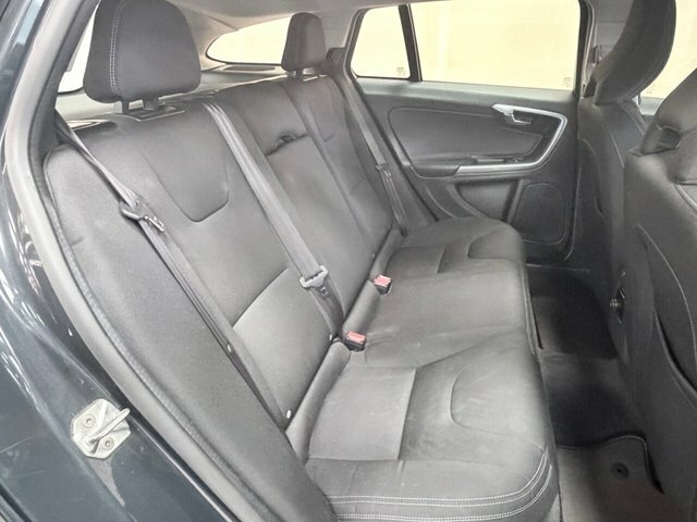 Volvo V60 D2 Se Winter Pack Silver #21