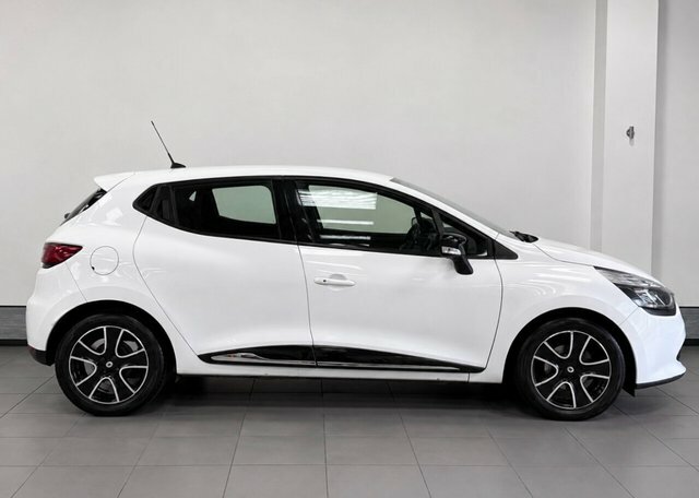 Renault Clio 1.2 16V Dynamique Medianav Hatchback Ma White #3