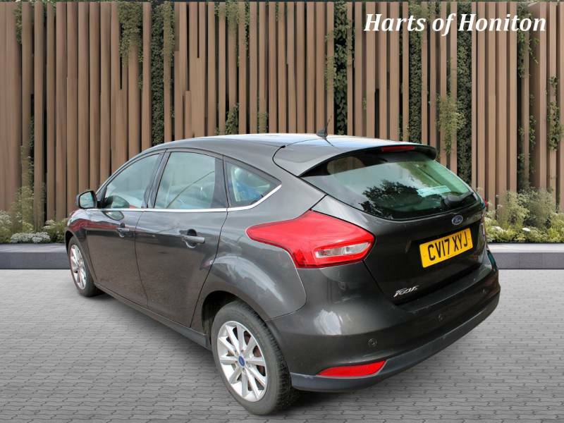 Ford Focus 1.0 Ecoboost 125 Titanium Grey #4