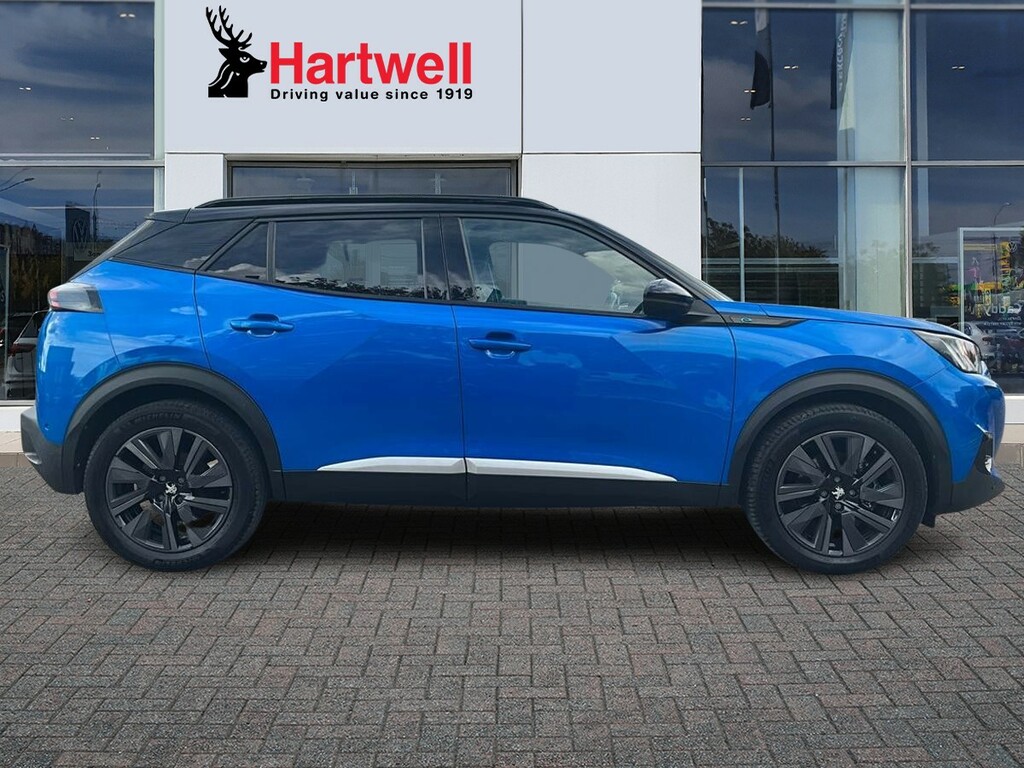 Peugeot e-2008 50Kwh Gt Premium Suv 136 Ps Blue #2