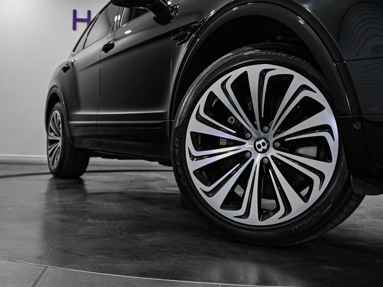 Bentley Bentayga Automatic  #32