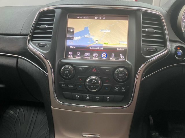 Jeep Grand Cherokee Overland Grey #21