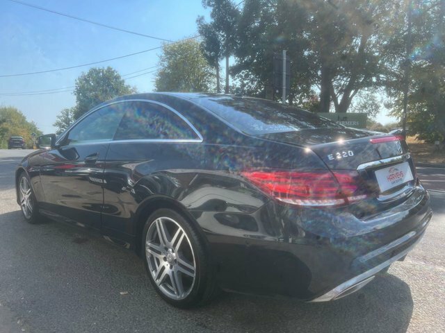 Mercedes-Benz E Class Cdi Se White #7
