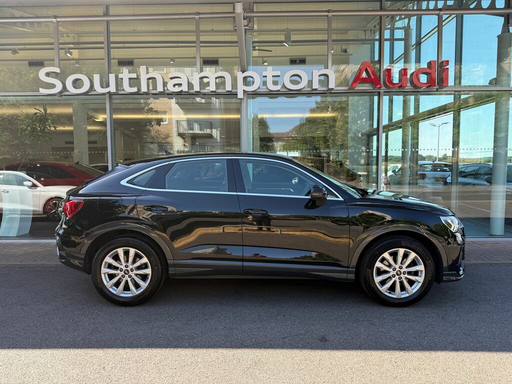 Audi Q3 Sport HF23VNT Black #4