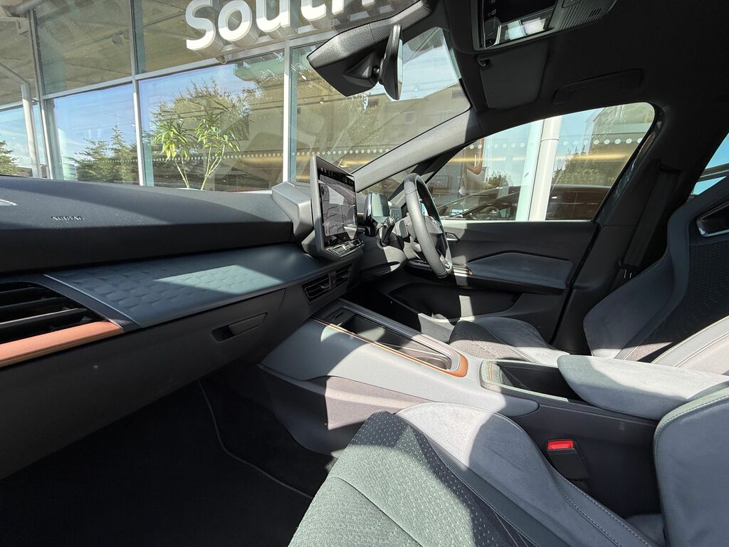 Cupra Born Vz YK75LXT Green #2