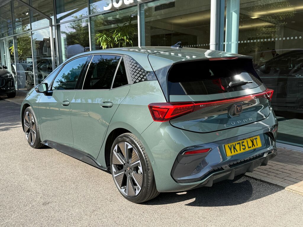 Cupra Born Vz YK75LXT Green #3