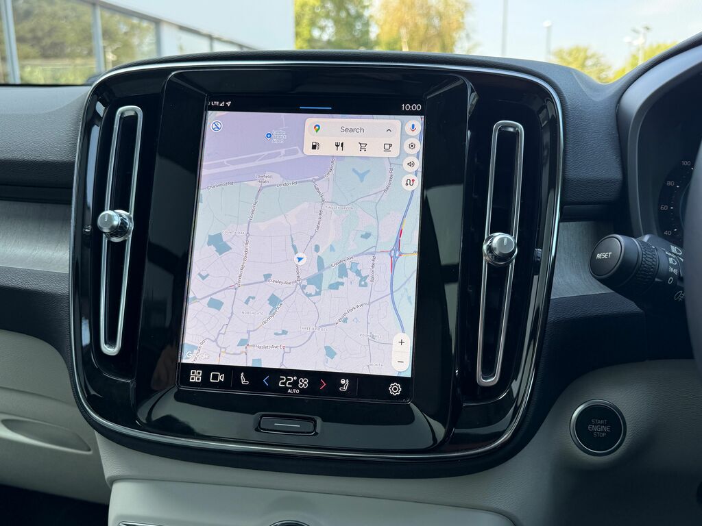 Volvo XC40 Ultimate Black #5