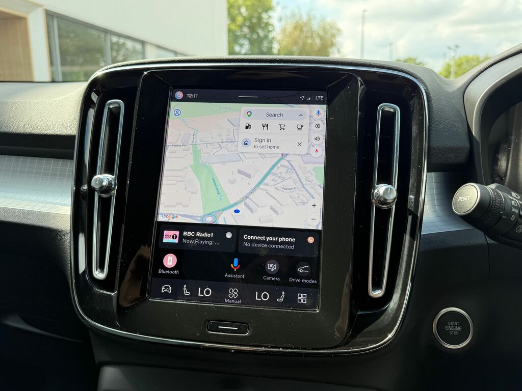 Volvo XC40 Core CF23WEO Black #4