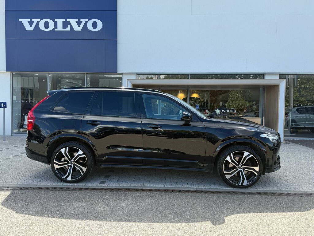 Volvo XC90 R Design CF21XDM Black