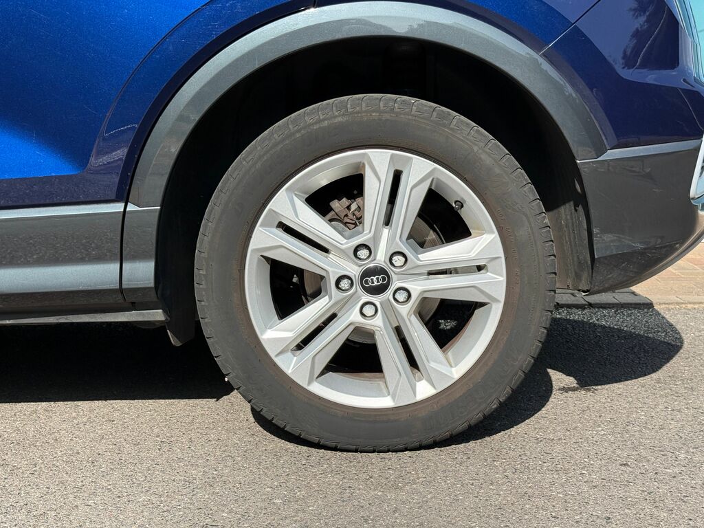 Audi Q2 Sport Blue #5
